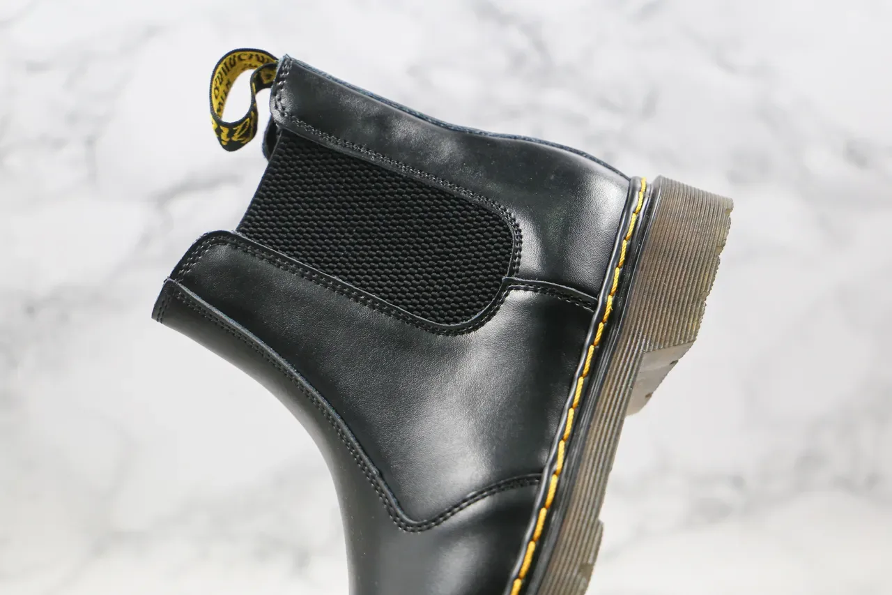 Dr. Martens चेल्सी बूट काले पीले चिकनी चमड़ी वेल्ट स्टीचिंग चेल्सी बूट 5