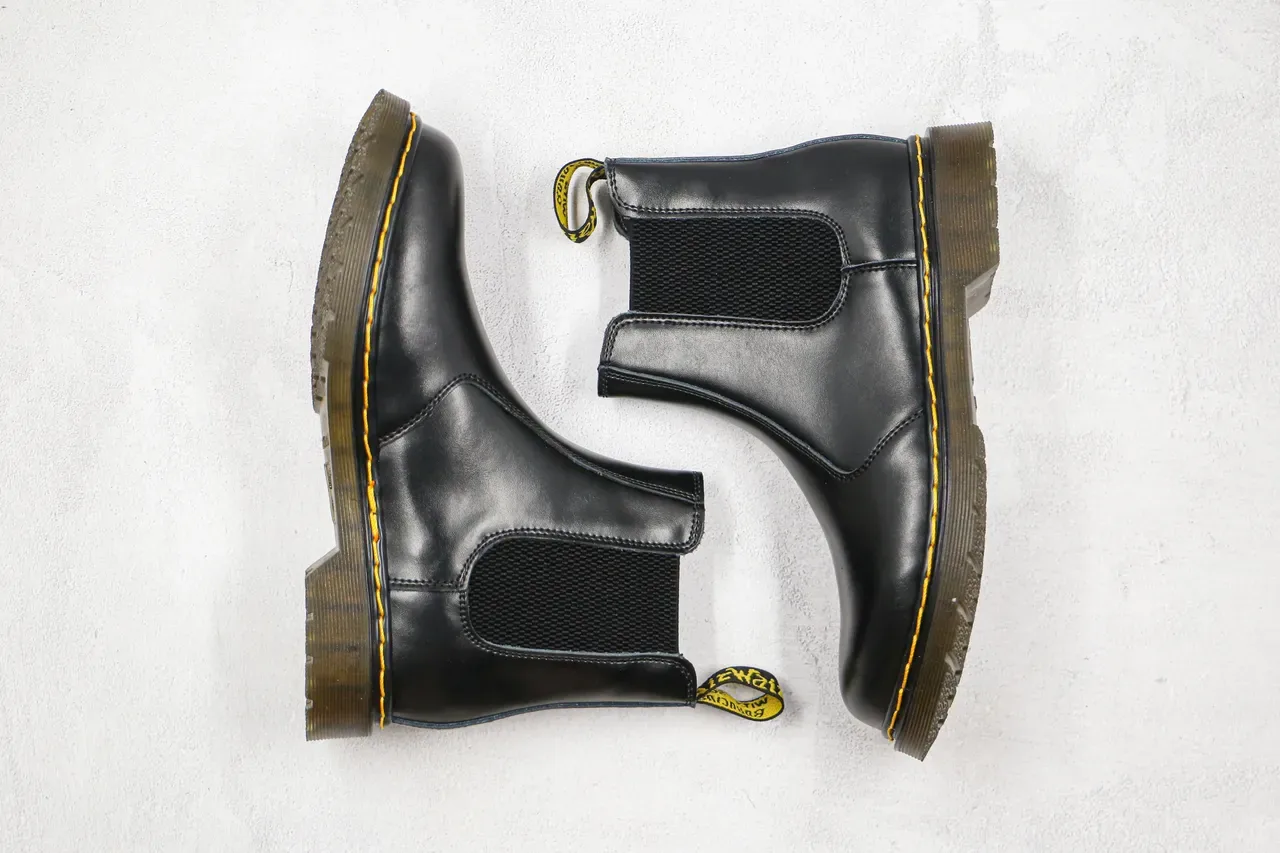 Dr. Martens चेल्सी बूट काले पीले चिकनी चमड़ी वेल्ट स्टीचिंग चेल्सी बूट 7