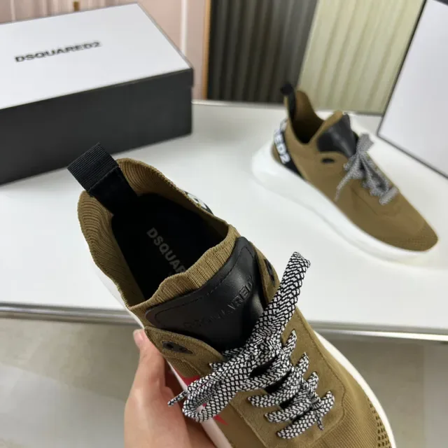 Dsquared2 حذاء رياضي أسلوب حياة بيج أحمر علوة جورب نيتك تصميم ورقة القيقب 2