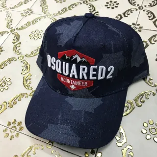 Dsquared2 মাউন্টিনিয়ার এমব্রয়ডারি ম্যাপল লিফ ক্যামো বেসবল ক্যাপ