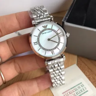 Emporio Armani Classic चांदी सफेद गोल केस मादर ऑफ पीर्ल डायल क्वार्ट्ज घड़ी