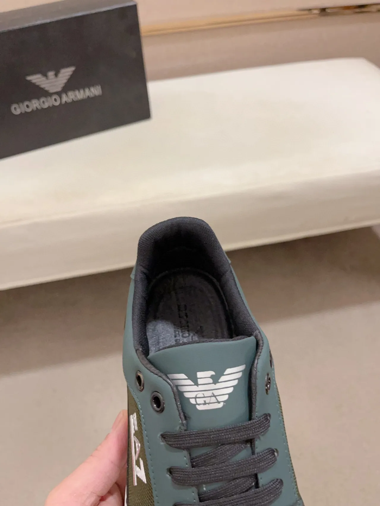 Emporio Armani EA7 双色绿白生活运动鞋 7