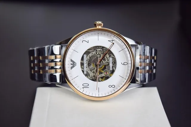 Emporio Armani Meccanico স্কেলেটন ডায়াল টু টোন যান্ত্রিক ঘড়ি 4