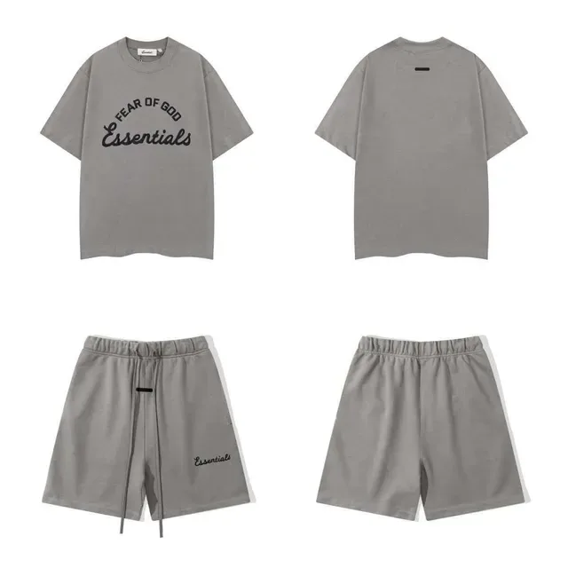 Fear of God Essentials रिलैक्स्ड फिट क्रू नेक टी-शर्ट 5