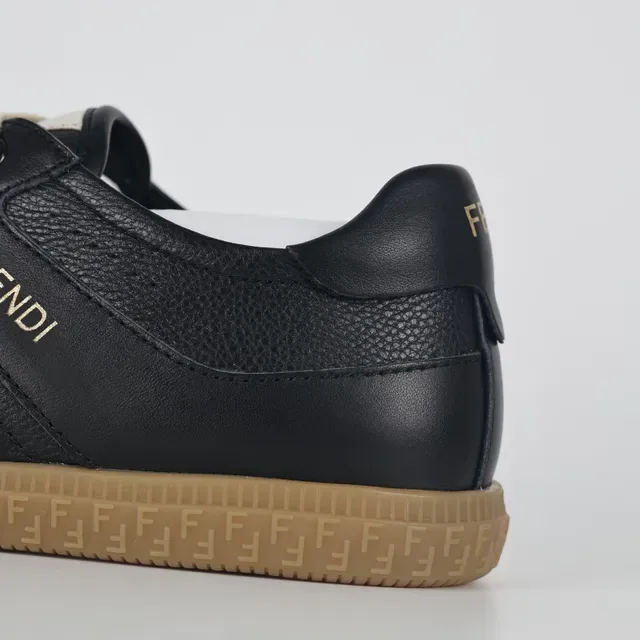Fendi Chaussures Lifestyle Noires et Beiges en Cuir et Daim avec Lacets Plans 4