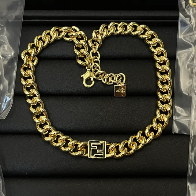 Fendi FF Chain Gold-Tone Curb-Link Bracelet 2