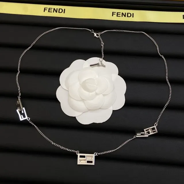 Fendi FF Logo Triple Pendant Collar Plata 4
