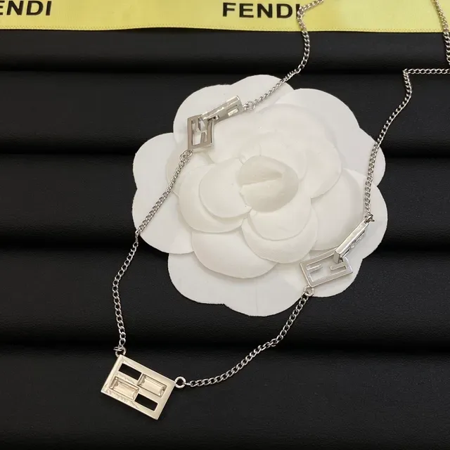 Fendi FF Logo Triple Pendant Collar Plata 5
