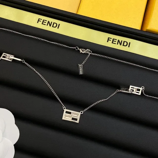 Fendi FF Logo Triple Pendant Collar Plata 6
