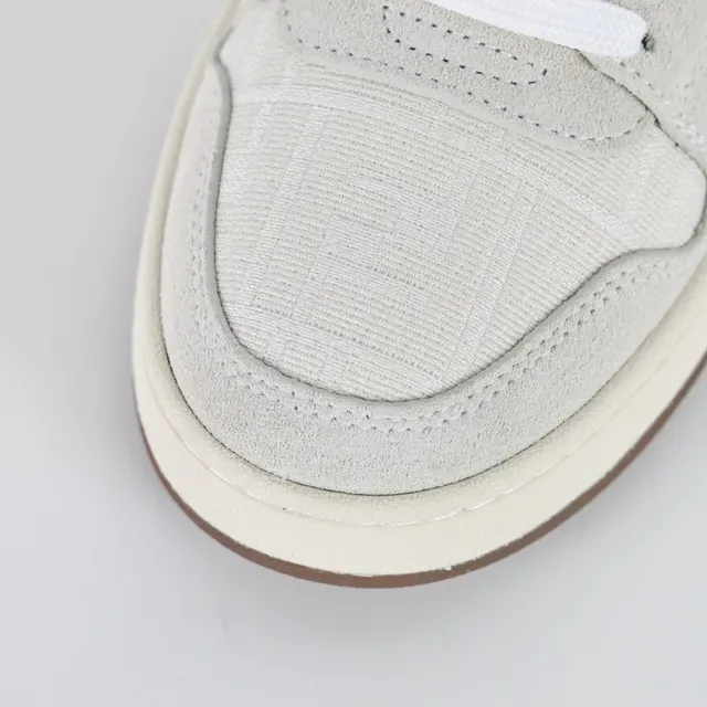 Fendi FF 米棕 层叠麂皮和纺织面料 压纹 Monogram 生活运动鞋 5