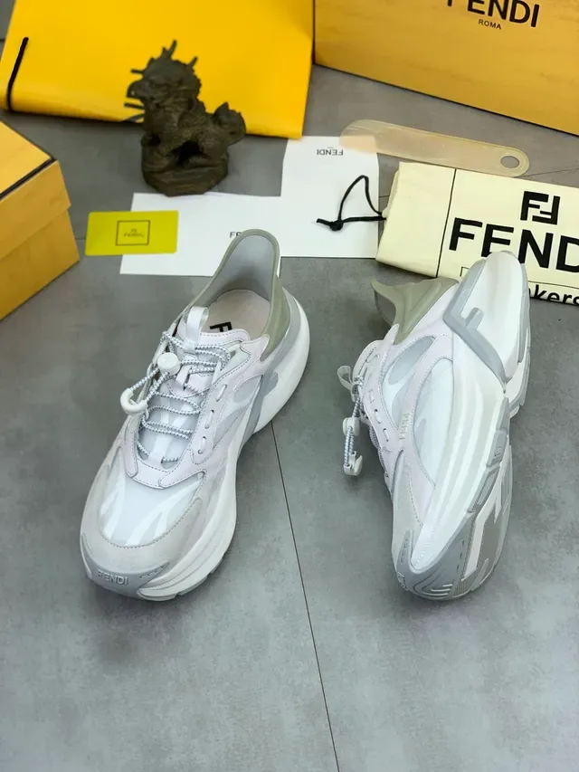 Fendi Runner Zapatillas Chunky Blancas y Grises 5