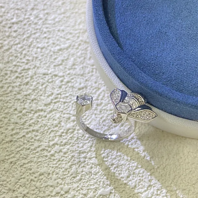 Bee-Shaped Pavé Crystal Stud Earrings 5