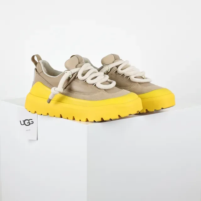 Zapatillas de plataforma de ante beige y amarillo 9