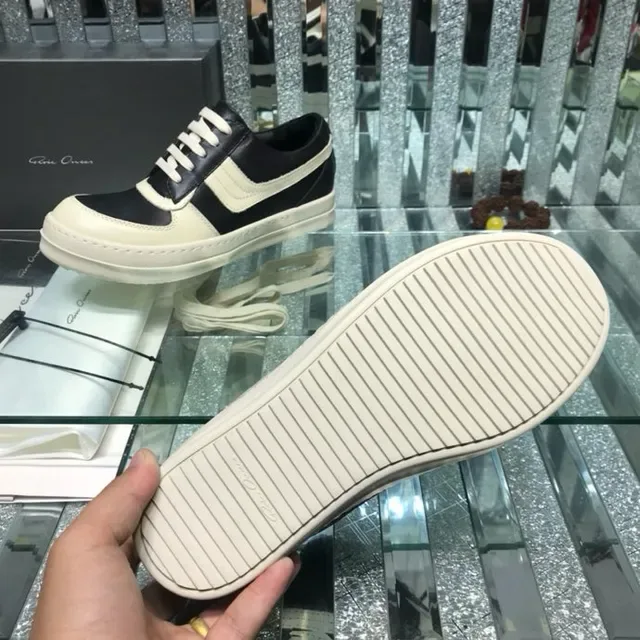 Black and Beige Two-Tone Panelled Leather Low-Top Sneakers 6