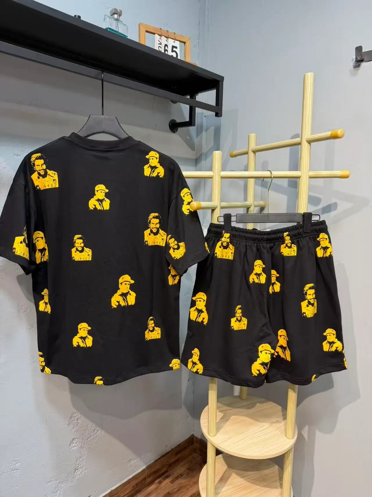 Black and Yellow All-Over Graphic Print Crewneck T-Shirt 2