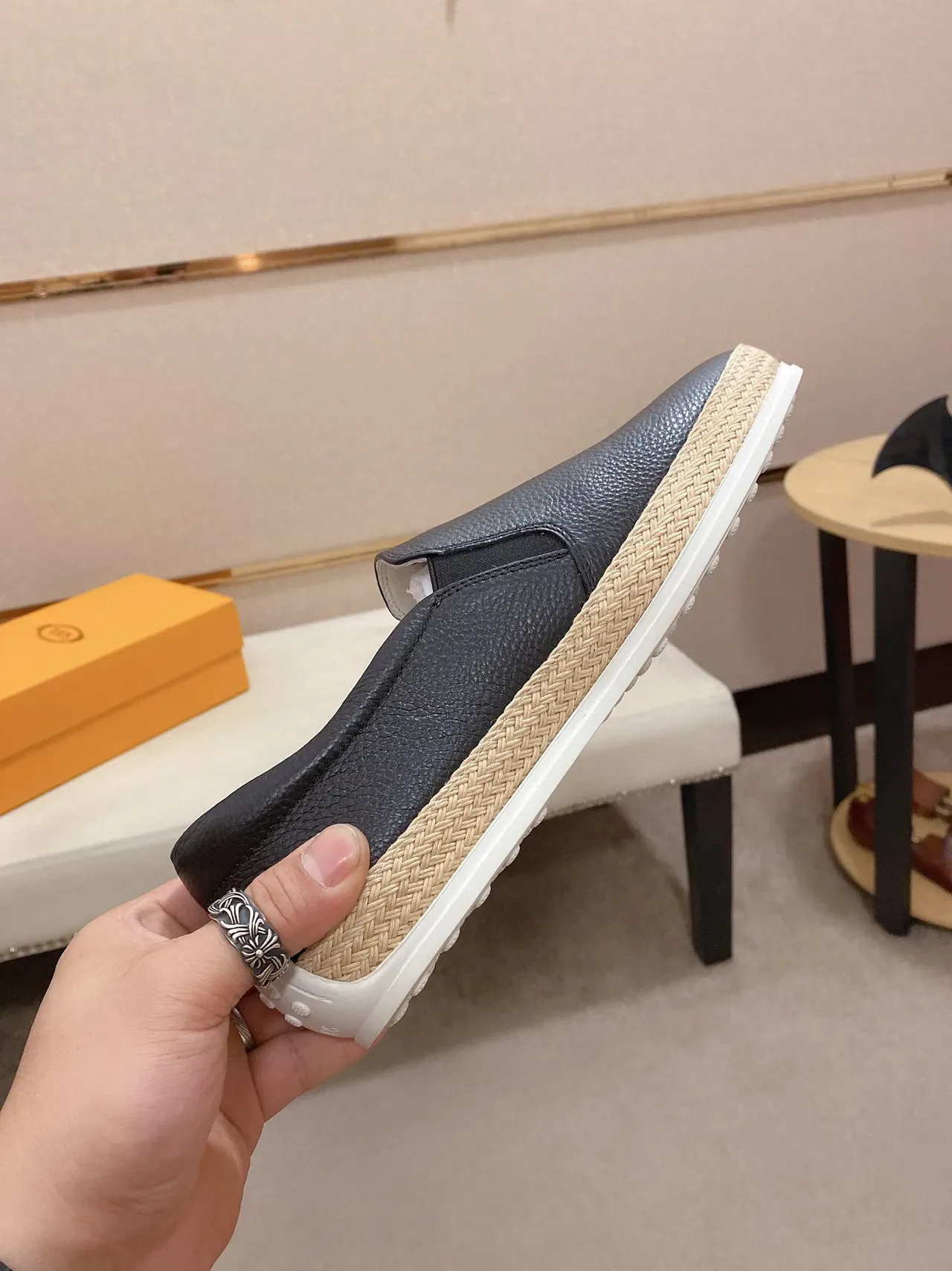 Chaussures bateau noir beige cuir granité supérieur semelle jute tissé avec bande 6