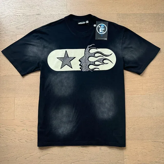 Black Distressed Graphic Flame Star Print T-Shirt 3