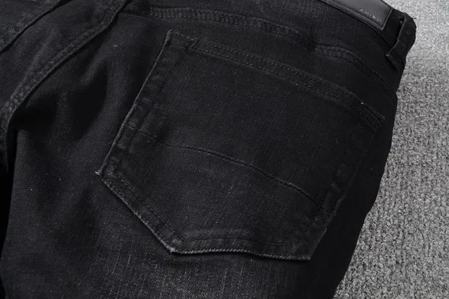 काला distressed slim-fit जींस 4