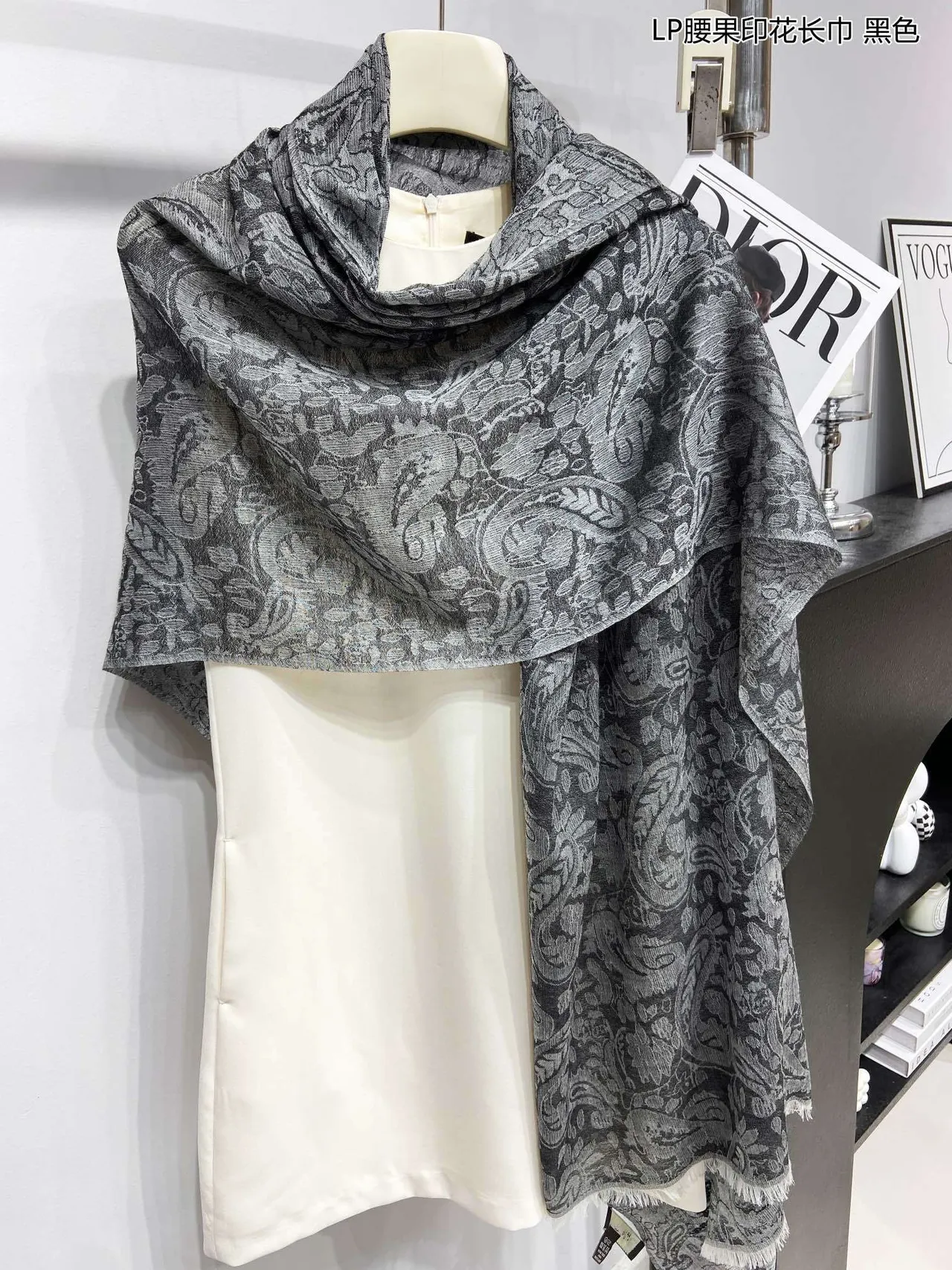 Black Gray Paisley-Print Woven Texture Silk Scarf 8