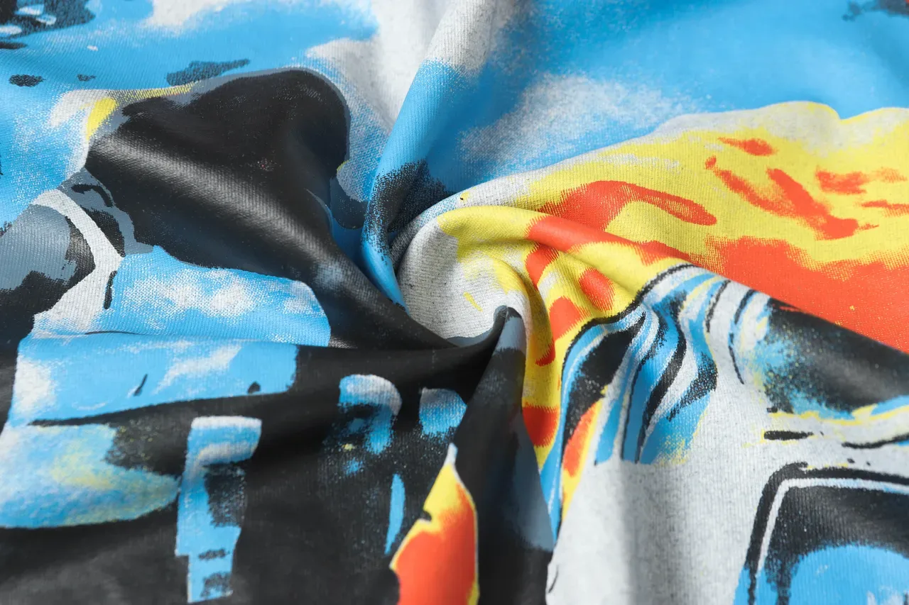 Black Oversized Graphic-Print T-Shirt 9