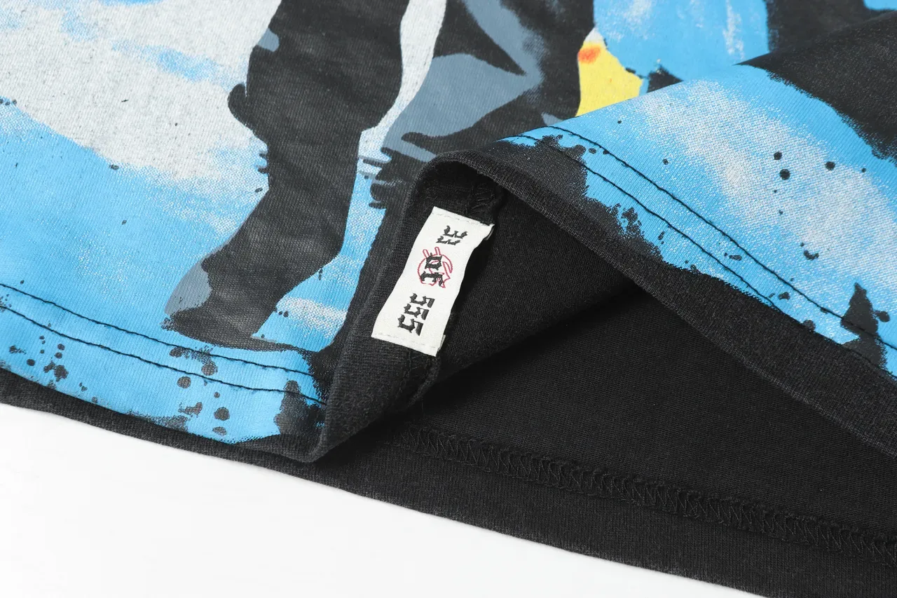 Black Oversized Graphic-Print T-Shirt 14
