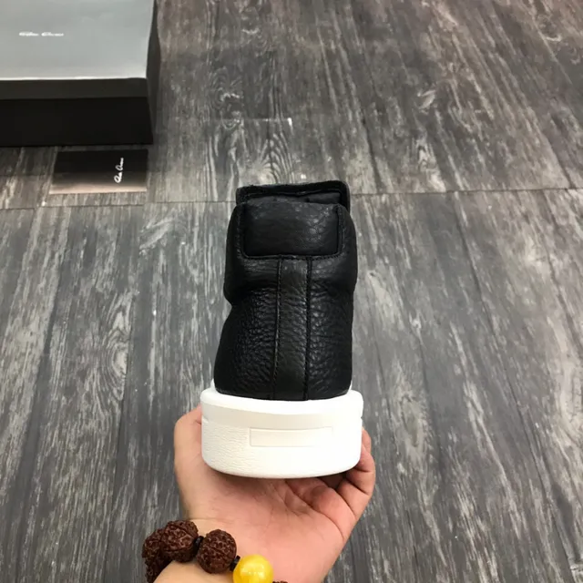 Black Pebbled High-Top White Platform Sneakers 3