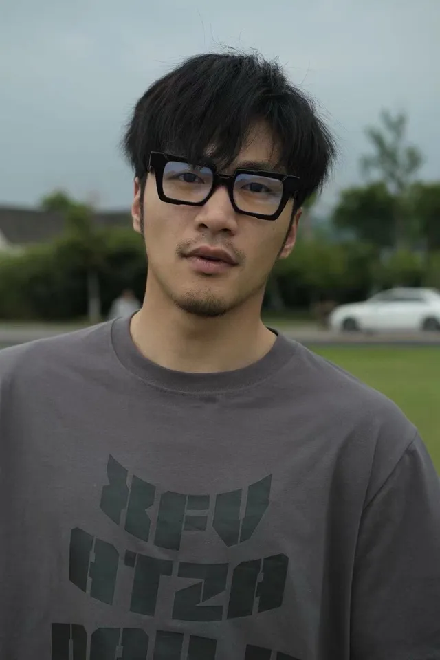 黑色矩形框厚眼镜腿太阳镜 6