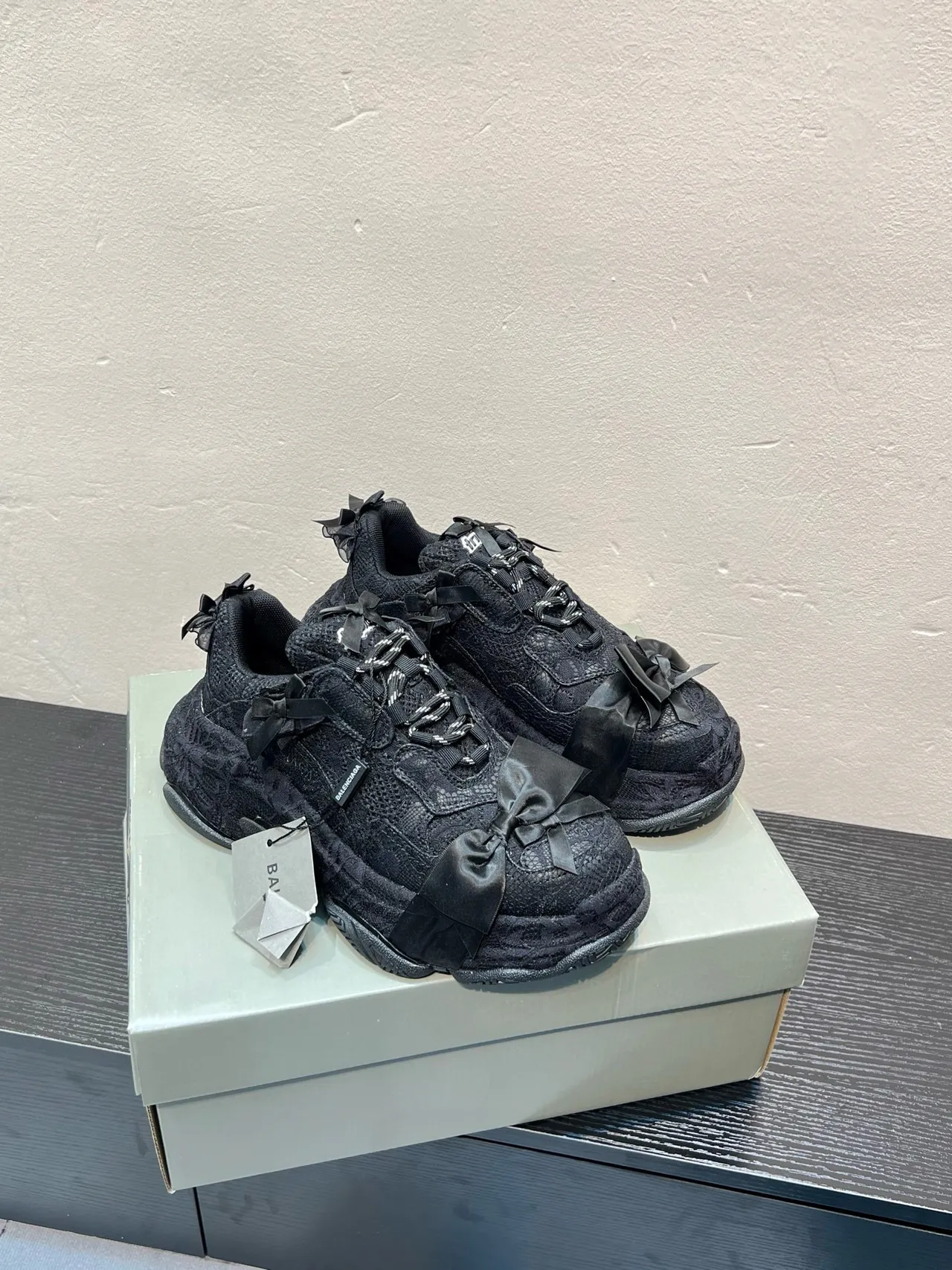 Black Silhouette Textured Mesh Upper Chunky Sneakers 4