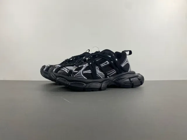Black White Chunky Sole Mesh Upper Sneakers 10