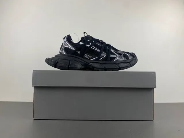 Black White Chunky Sole Mesh Upper Sneakers 15