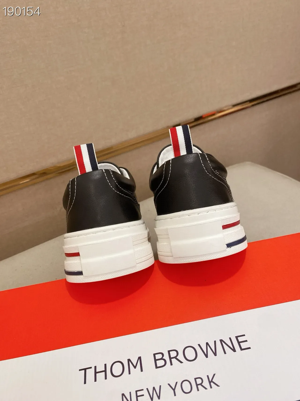 Black White Leather Upper Rubber Sole Lifestyle Sneakers 8