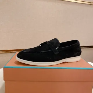 কালো সাদা মোজরি প্যাটি বন্ধ লোফার