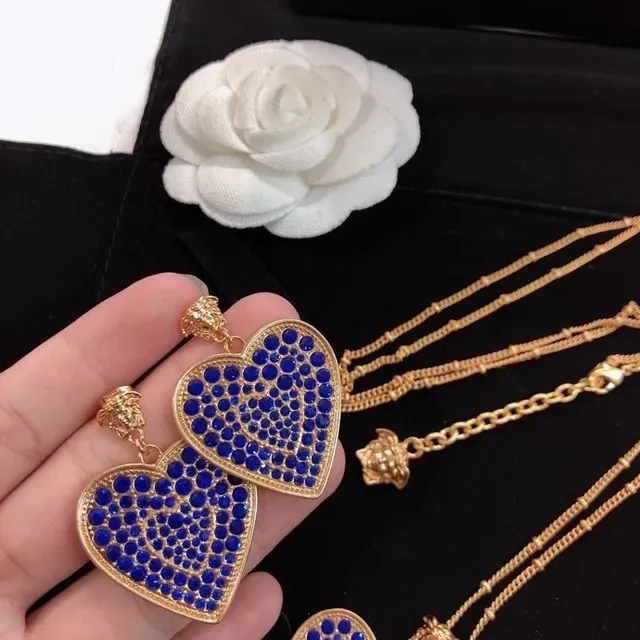 Blue Gold Heart-Shaped Pavé-Set Stones Necklace 4
