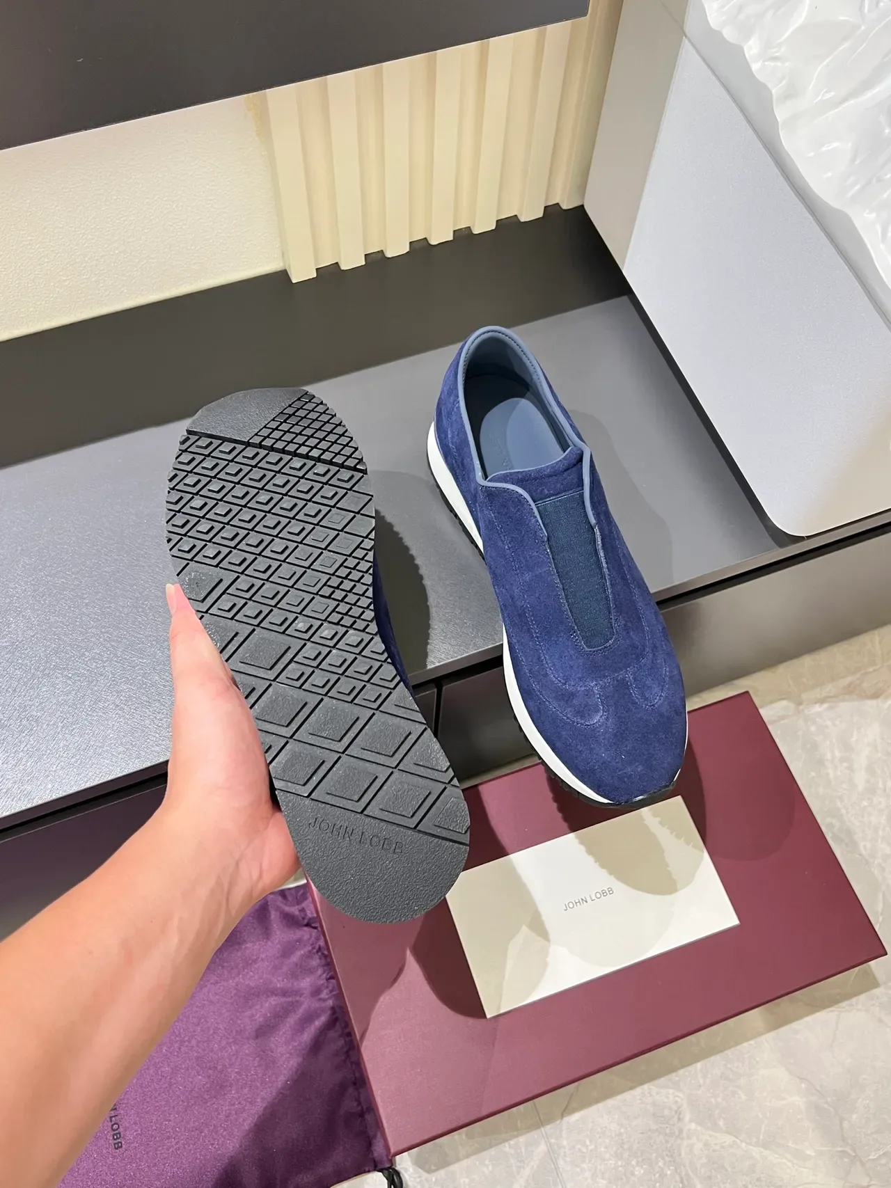 Zapatillas slip-on de ante azul y blanco con elasticidad 3