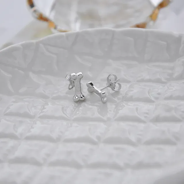 Bone-Shaped Polished Silver Stud Earrings 8