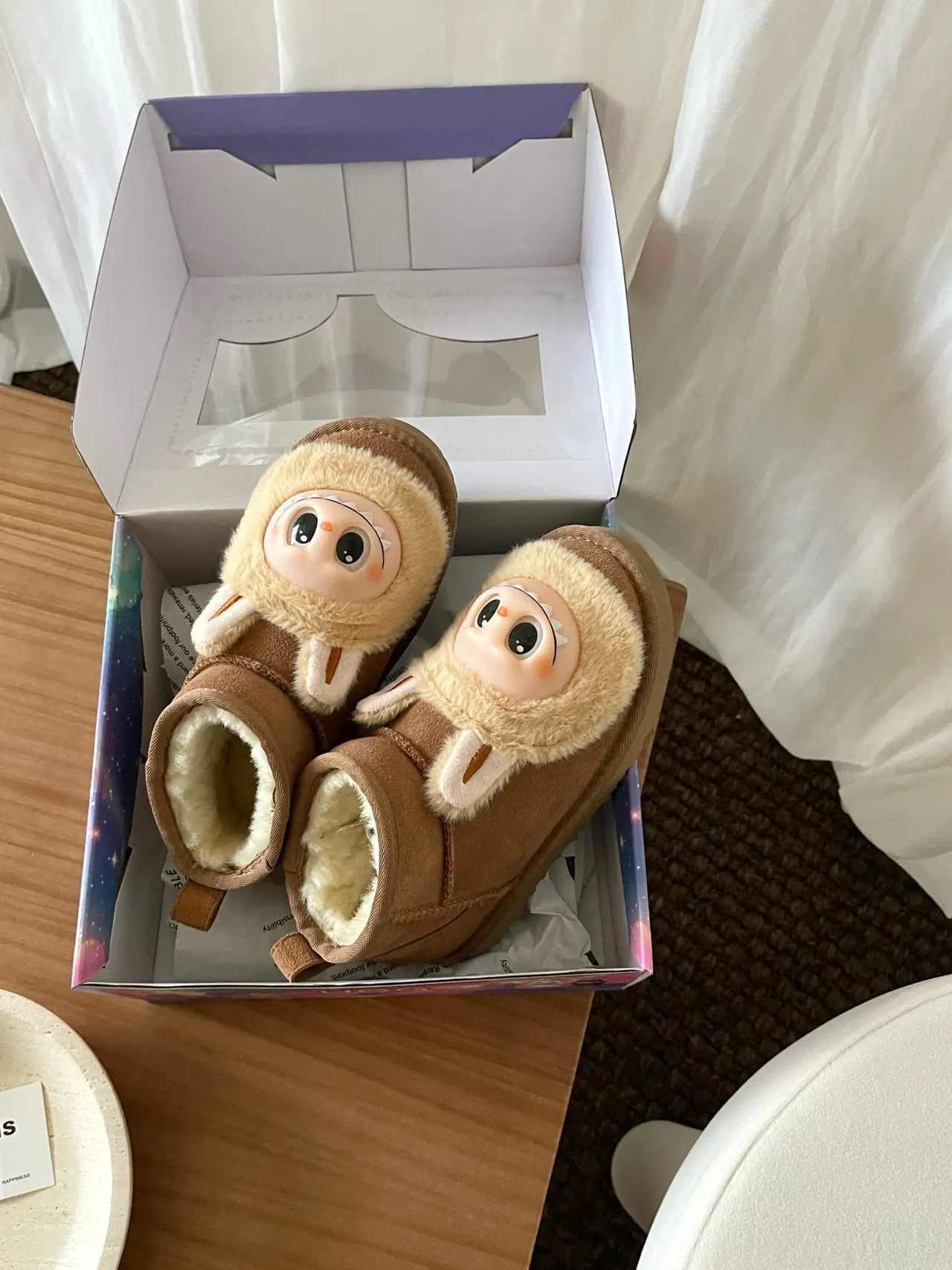 Brown Beige Plush-Lined Character-Face Appliqué Boots 13