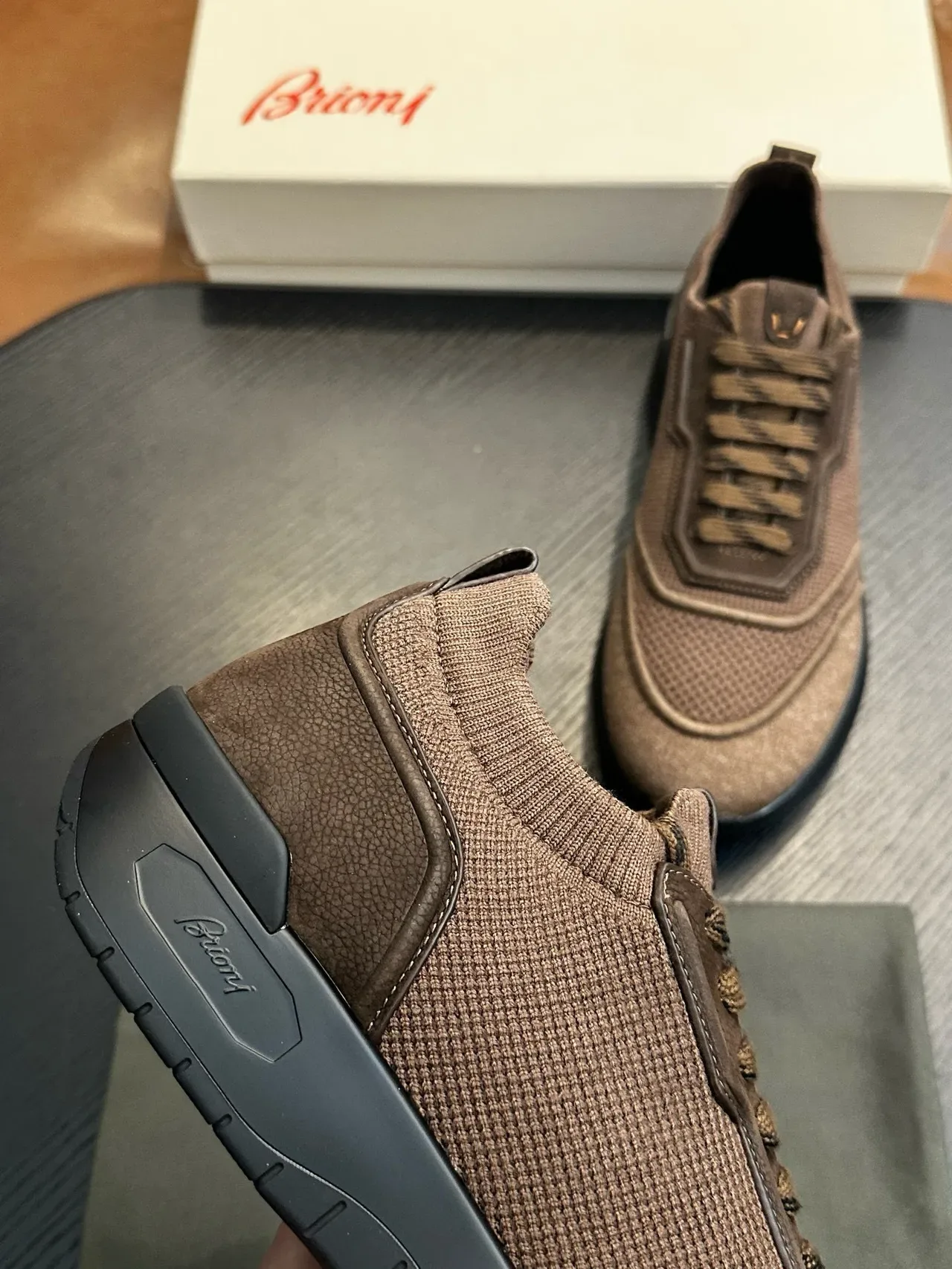 Sneakers lifestyle hybrides marron en maille et tissé 7