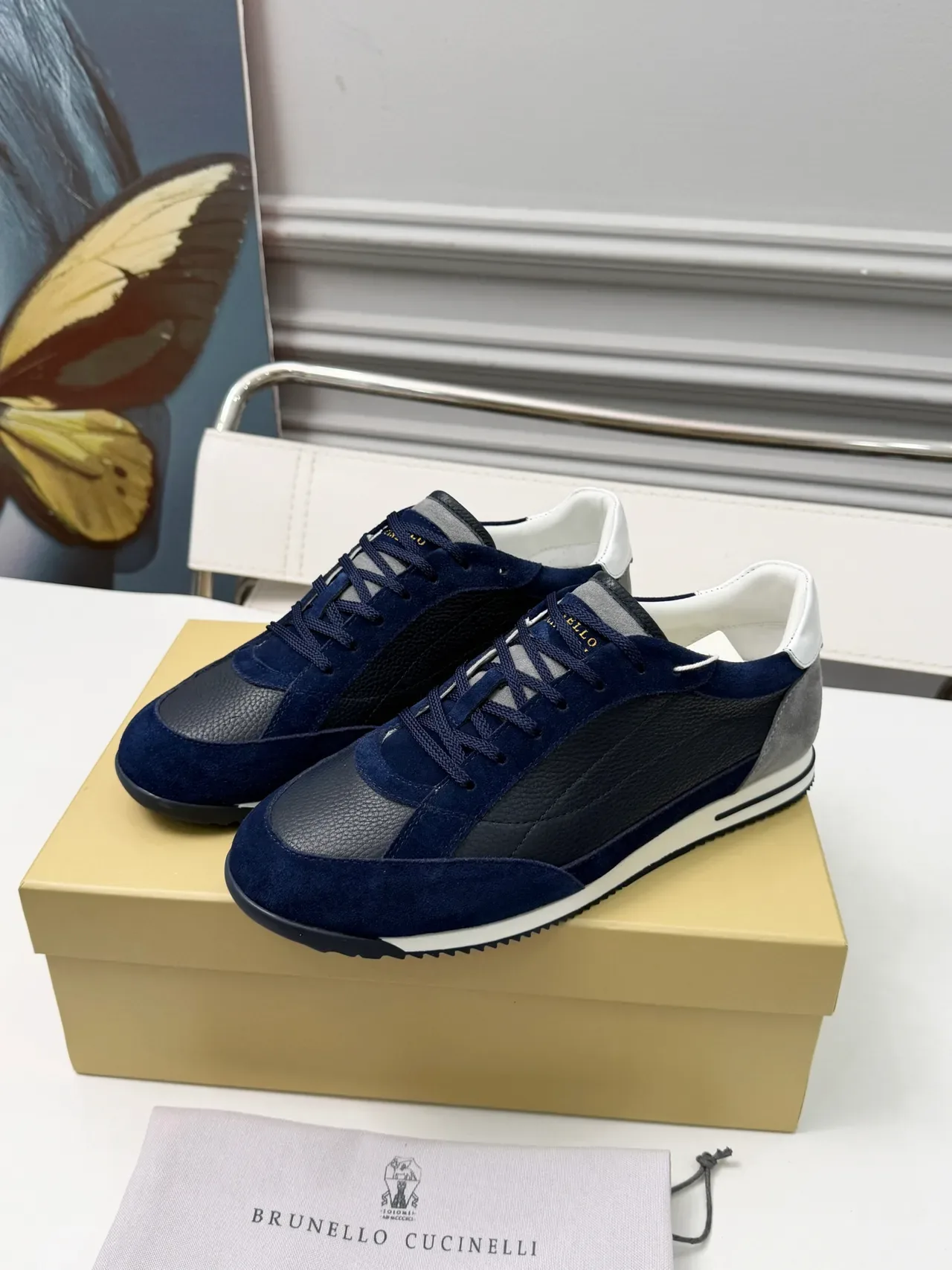 Brunello Cucinelli Sneakers lifestyle de material mixto navy y gris 4