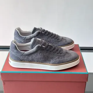 حذاء رياضي لايف ستايل low-top من سويدي ومنسوج بلون رمادي فحم