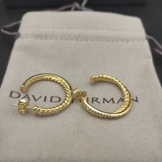 David Yurman Cable Classics Gold Brincos com Motivo de Cordoa Trançada Transparente e Acento de Pedras Pavé