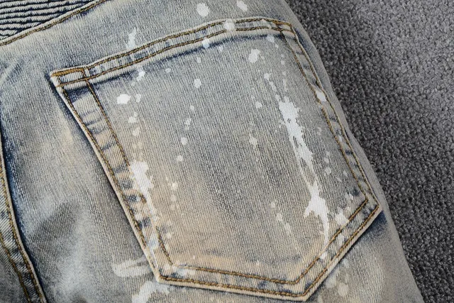 بناطيل جينز Slim-Fit Distressed بتأثير رذاذ الطلاء 7