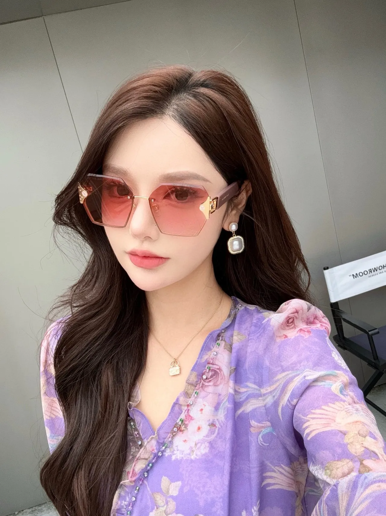 Geometric Hexagonal Frame Gradient Tinted Sunglasses 4