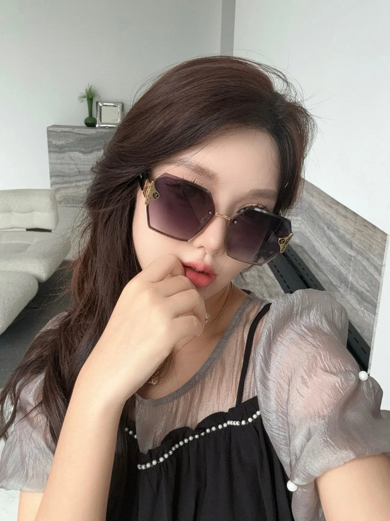 Geometric Hexagonal Frame Gradient Tinted Sunglasses 8