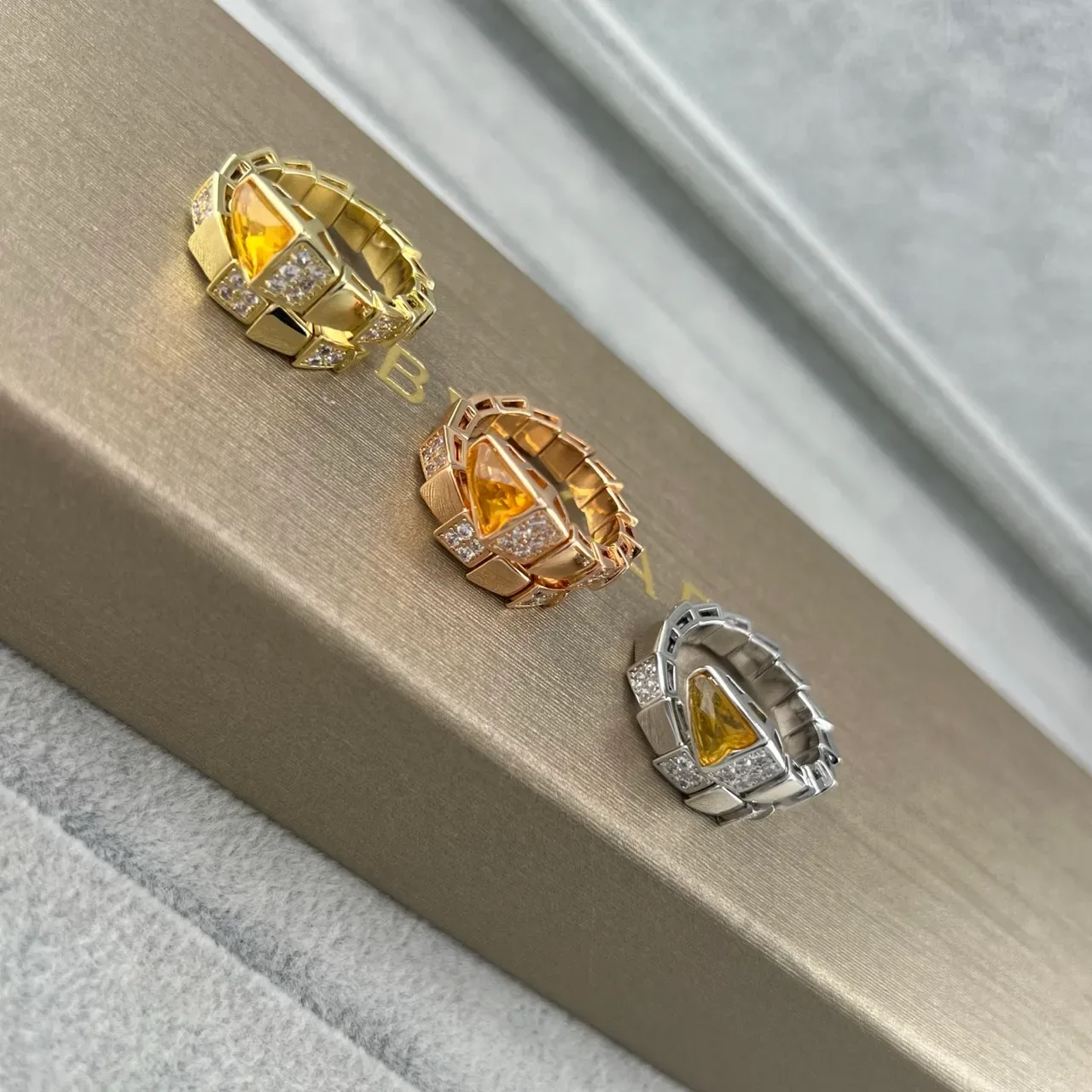 Geometric Pavé-Diamond Triangular-Stone Rings 2