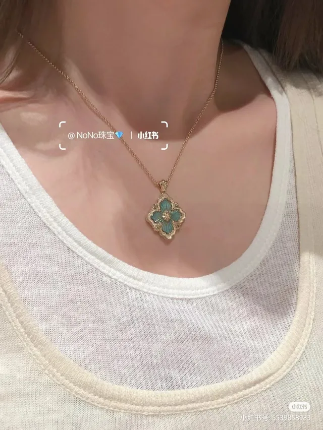 Gold Blue Quatrefoil Pendant Enamel Floral Motif Necklace 8
