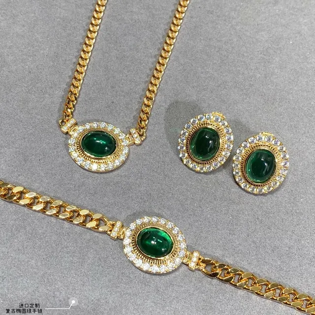 Gold Curb Chain Oval Green Cabochon Pavé Bracelet 4
