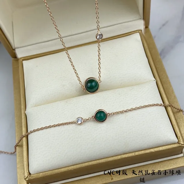 Gold Green Chain Round Cabochon Pendant Necklace 4