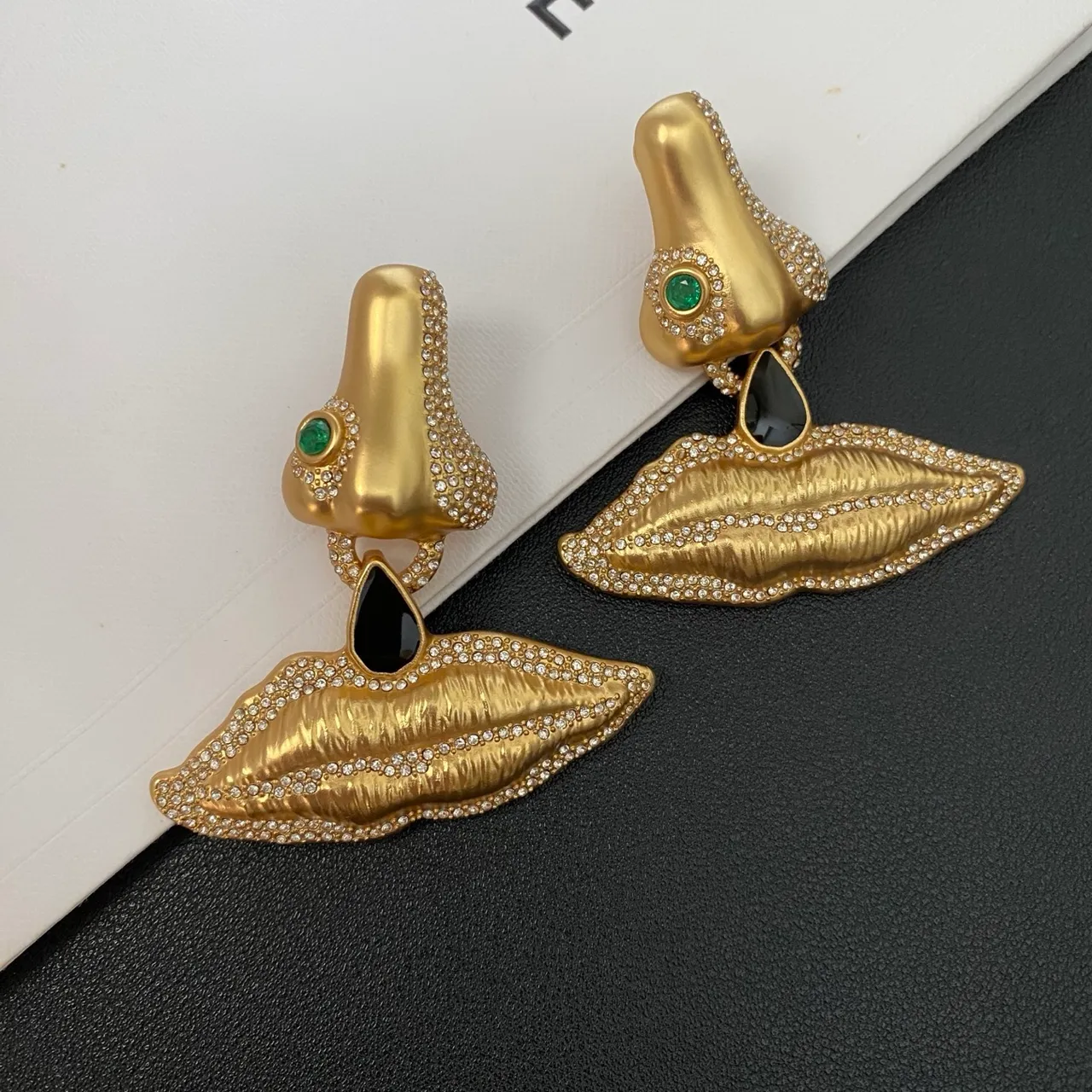 Gold Green Figurative Nose-and-Lips Motif Pavé Crystal Embellishment Earrings 6
