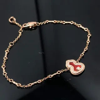 Gold Red Twisted-Link Chain Heart-Shaped Enamel Pendant Bracelet