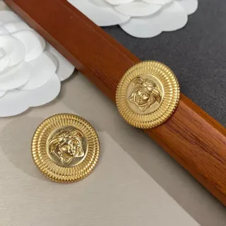 स्वर्ण टोन मेड्यूसा हेड सनबर्स्ट ब्रोचेस